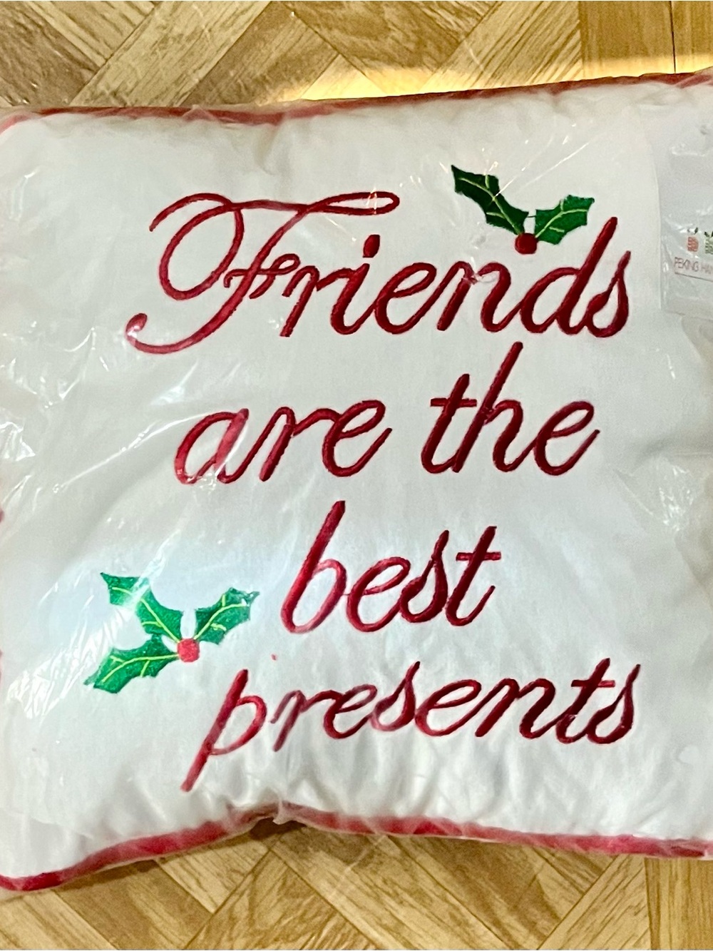 NWT Peking Handicraft Christmas Pillow Friends Best Presents 10x10